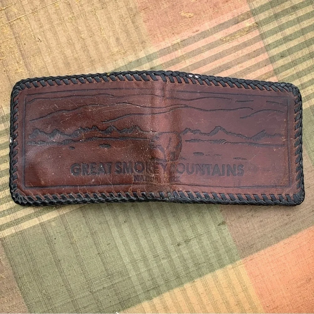 Vintage Great Smoky Mountains National Park Brown Leather Wallet Billfold Bear